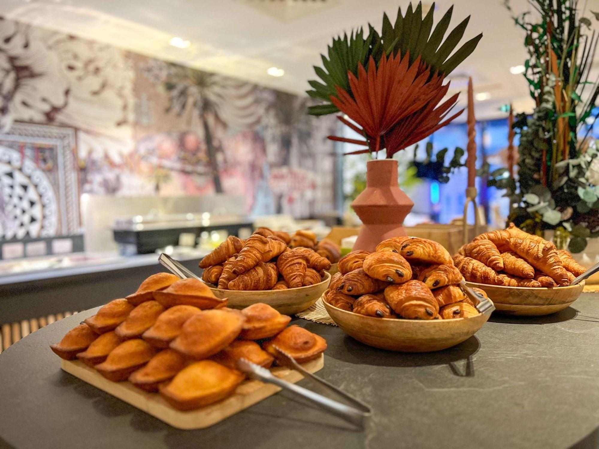 Ibis Budget Nimes Centre Gare Екстериор снимка